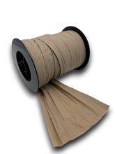 Cinta plástica ancha marrón taupe